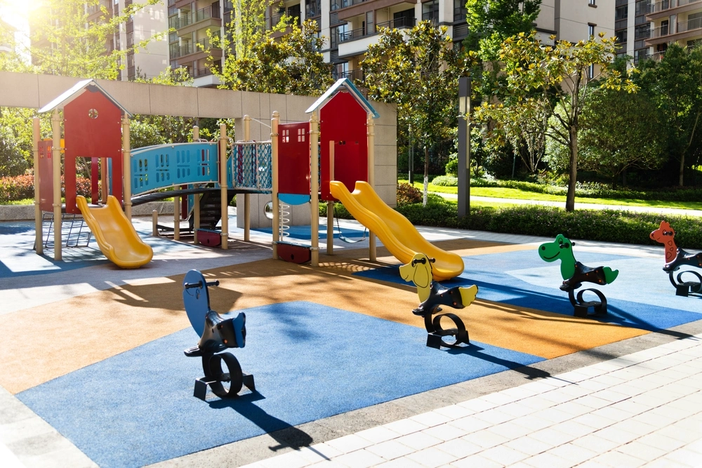 Rubber Mulch or Wood Mulch for Playgrounds?